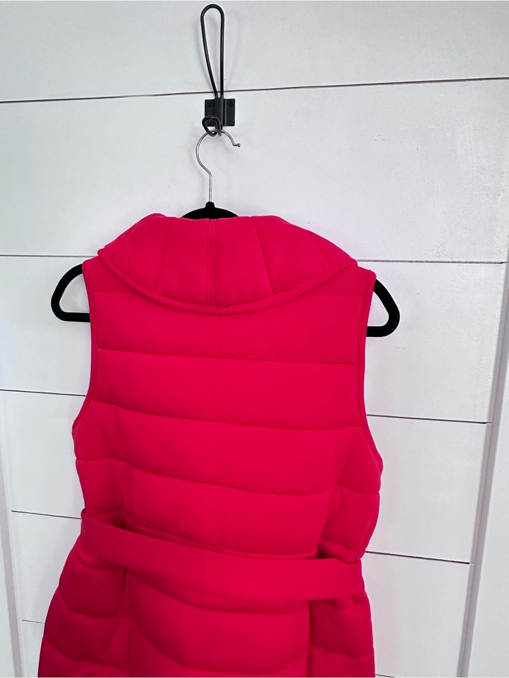 New Spanx M Red air essentials puffer belted snap closure classic vest gorpcore - Picture 11 of 15